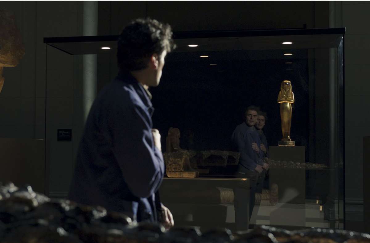 Moon Knight Szenenfoto mit Oscar Isaac