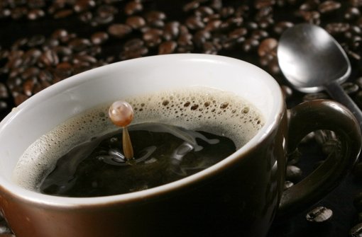Türkischen Kaffee gibt es in vier Varianten: bitter, mittelsüß, süß oder sehr süß. Foto: dpa