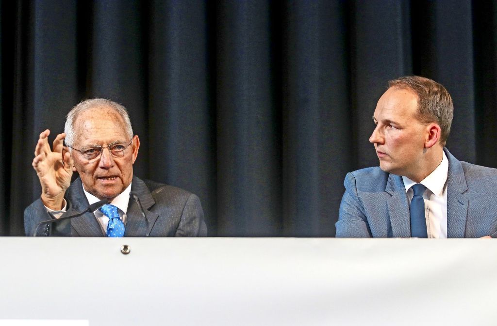 Wolfgang Schäuble (links) zog auch Marc Biadacz in seinen Bann.
