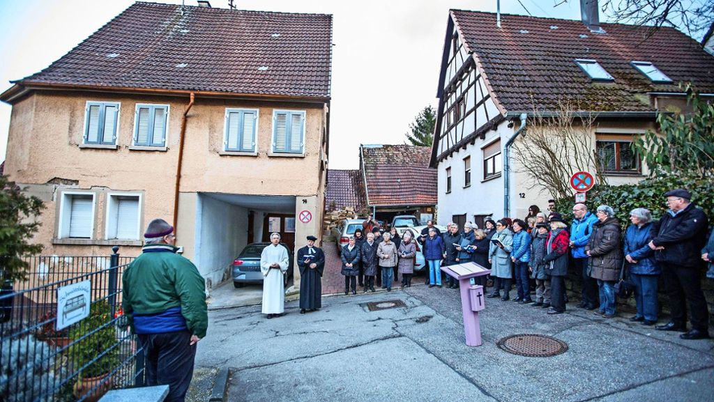 Gedenkfeier für getötete Kinder: Vaihinger Stadtteil Aurich trägt Trauer