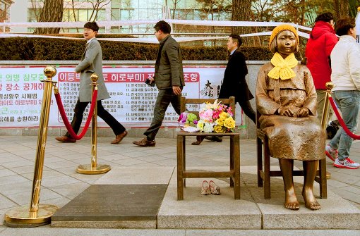 Eine ähnliche Trostfrau war für Freiburg gedacht  – und bleibt nun in Seoul: Geschenk dankend abgelehnt. Foto: Reuters