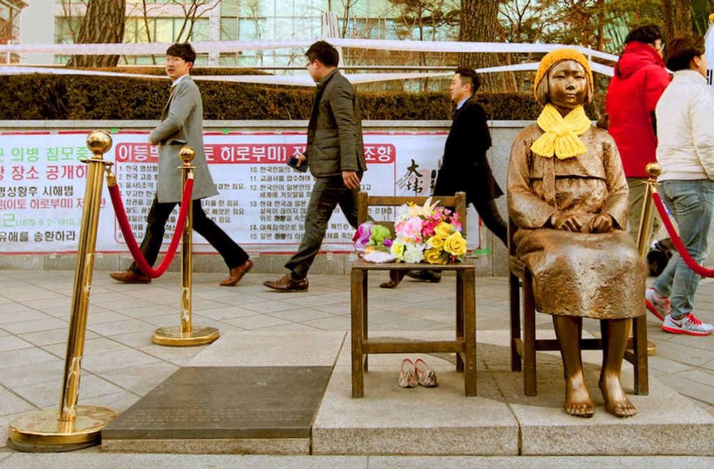 Eine ähnliche Trostfrau war für Freiburg gedacht  – und bleibt nun in Seoul: Geschenk dankend abgelehnt. Foto: Reuters