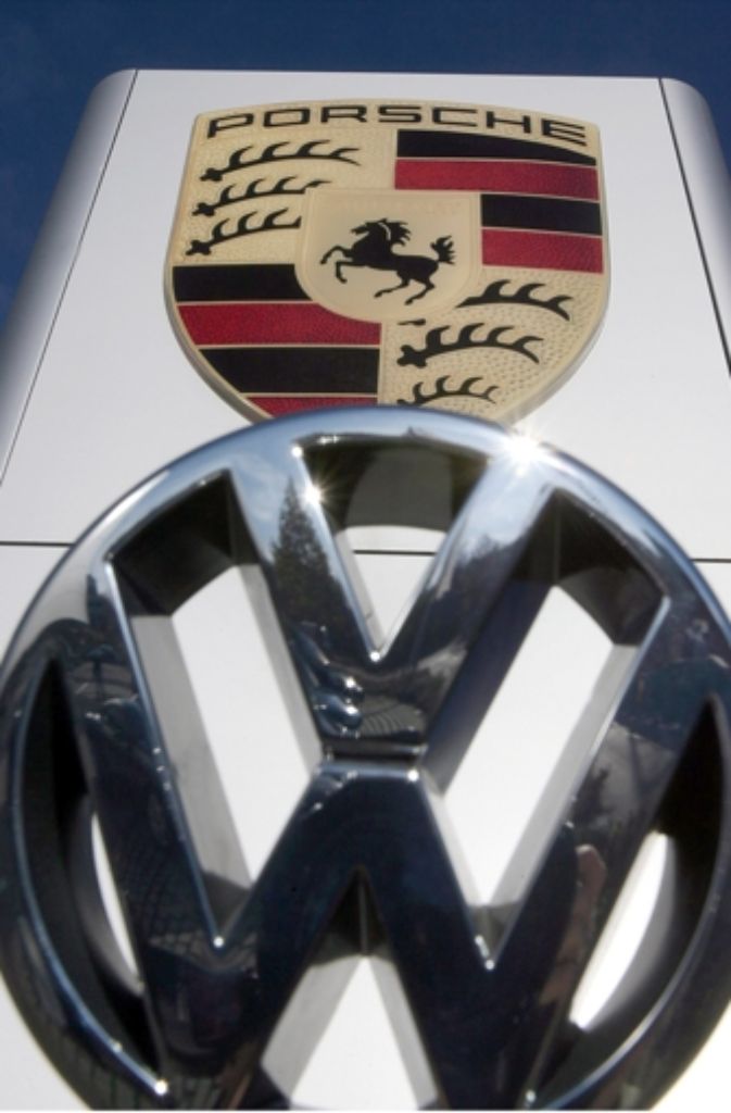 Im September 2008 gelingt es Porsche, den Einfluss bei Volkswagen entscheidend auszuweiten: Mit der Aufstockung der VW-Anteile auf 35,14 Prozent ist gegen den Willen der Stuttgarter nichts mehr möglich bei Europas größtem Fahrzeughersteller.