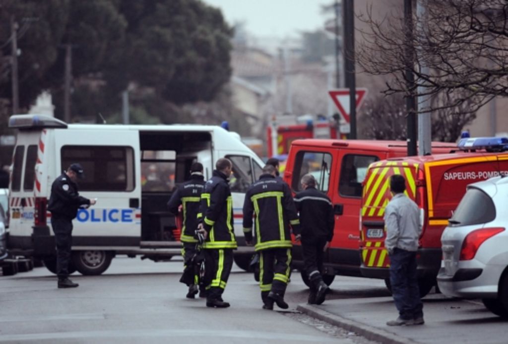 Polizisten belagern in Toulouse das Haus des mutmaßlichen