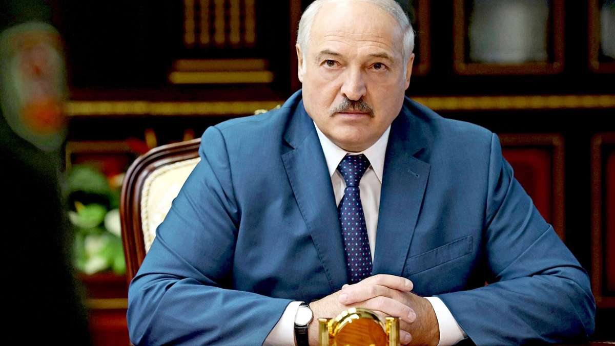 Ein Jahr nach der Wahl in Belarus: Ist Lukaschenko der neue Stalin?
