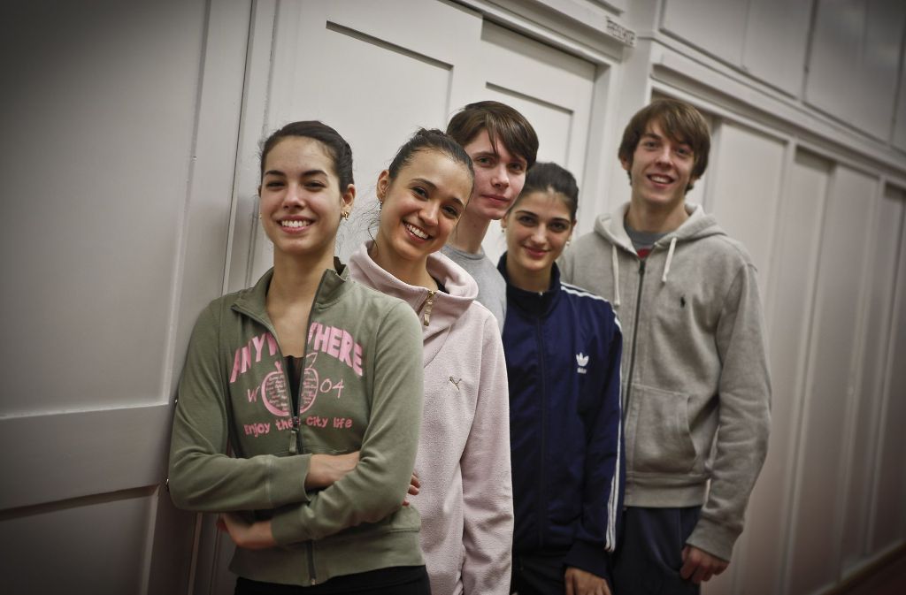 Start als Eleve beim Stuttgarter Ballett mit den Kollegen Rocio Aleman, Anouk van der Weijde, Louis Stiens und Julia Bergua Orero