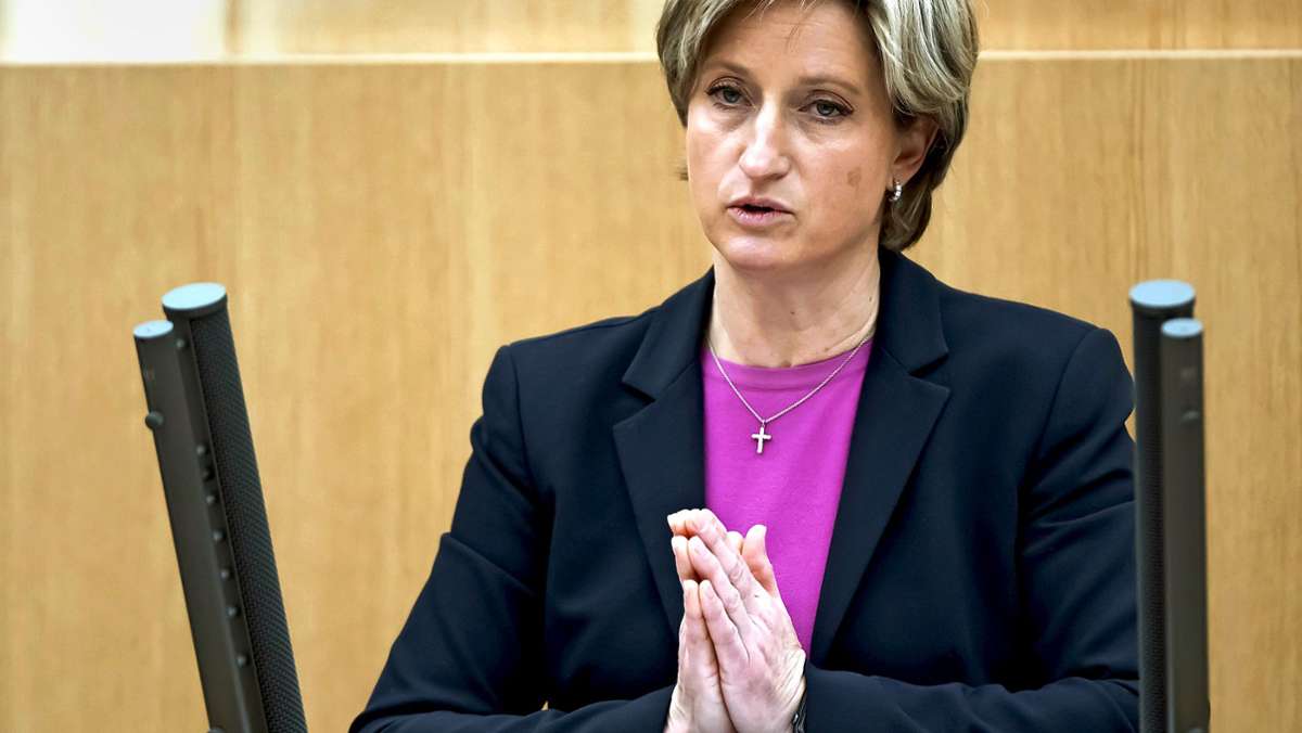 Vorwürfe gegen Hoffmeister-Kraut: Vorteile bei der Grundsteuer? Ministerin wehrt sich