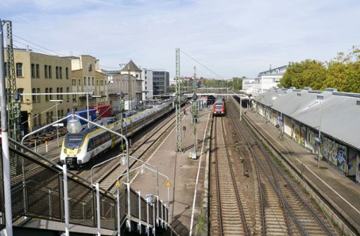 Derzeit verkehren vom Ludwigsburger Bahnhof vier Bahn- sowie zwei S-Bahnlinien. Foto: Simon Granville