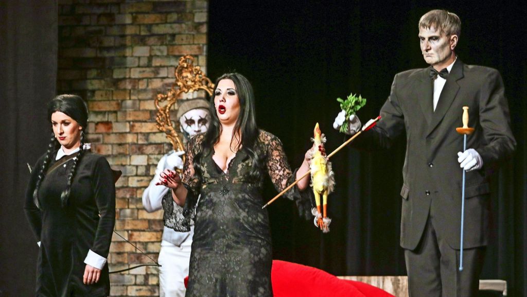 Gemeinnütziges Musical in Freiberg: Die „Addams Family“ als Helfer