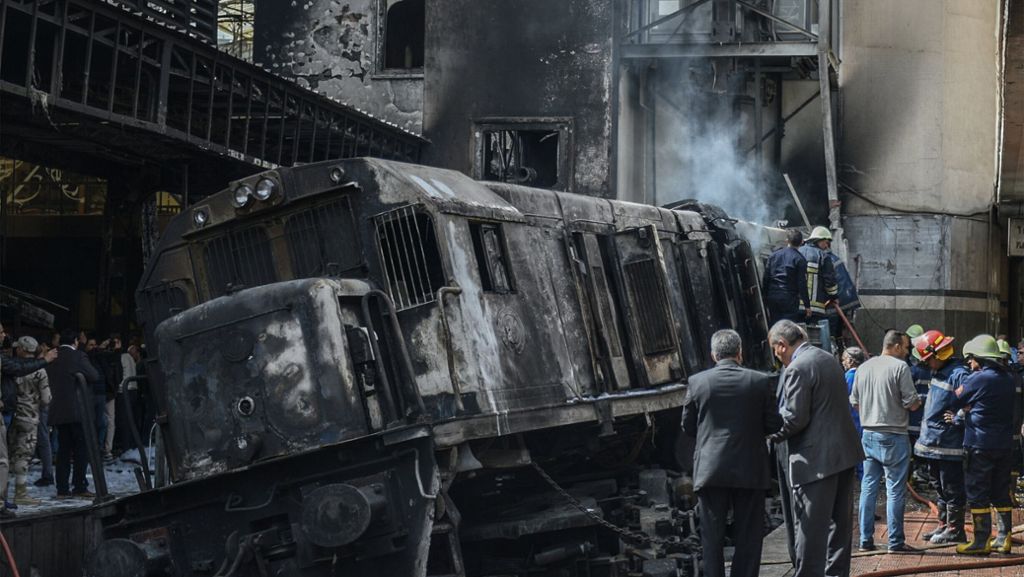 Nach Streit zwischen Lokführern: 25 Tote bei Inferno im Bahnhof von Kairo