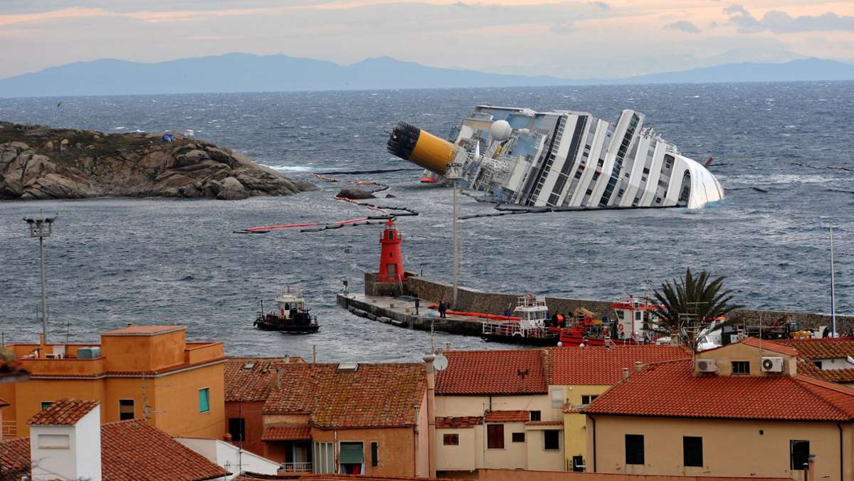 Vor zehn Jahren ist das Kreuzfahrtschiff „Costa Concordia“ vor Giglio havariert. 32 Menschen verloren ihr Leben. Der Schatten der Tragödie liegt noch immer über der italienischen Insel. 