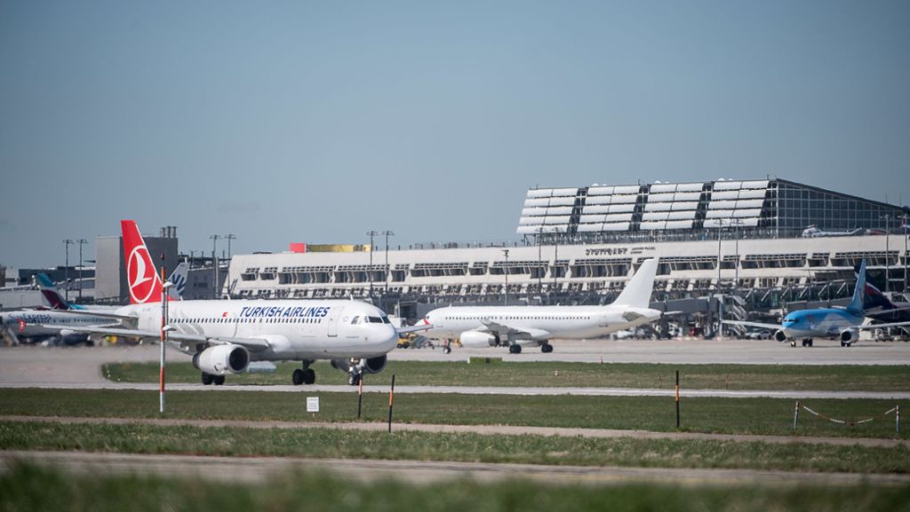 Warnstreik an Berliner Flughäfen: Flugausfälle in Stuttgart und Baden-Baden