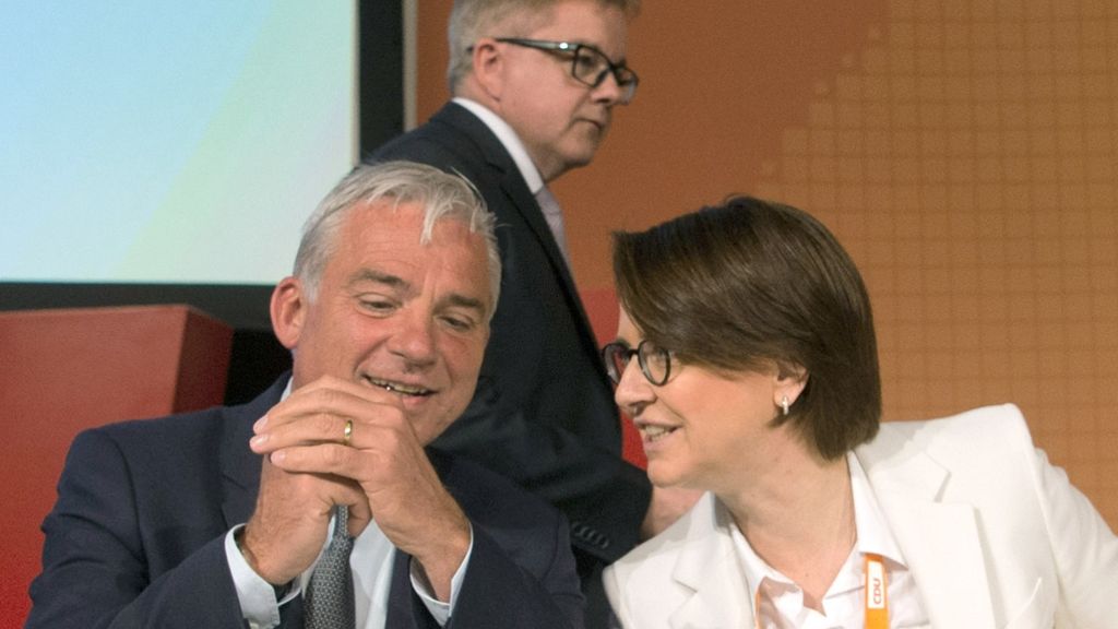 Koalitionsvertrag Baden-Württemberg: CDU stimmt für Bündnis mit den Grünen