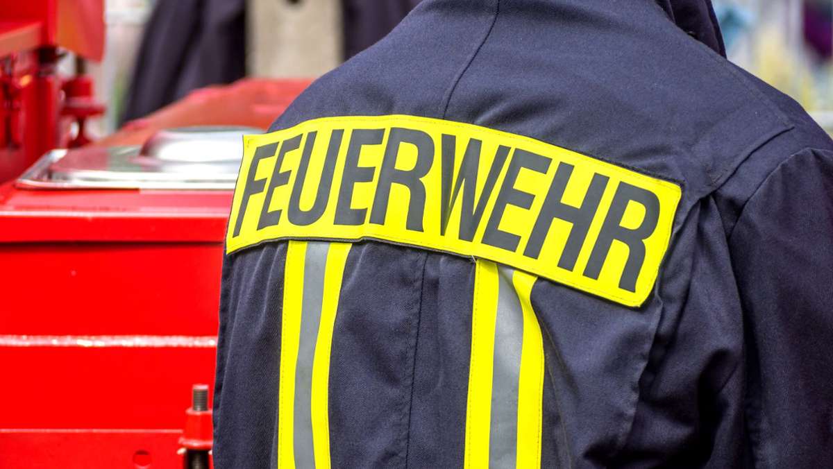 Bönnigheim: Auto bei Schweißarbeiten in Brand gesetzt
