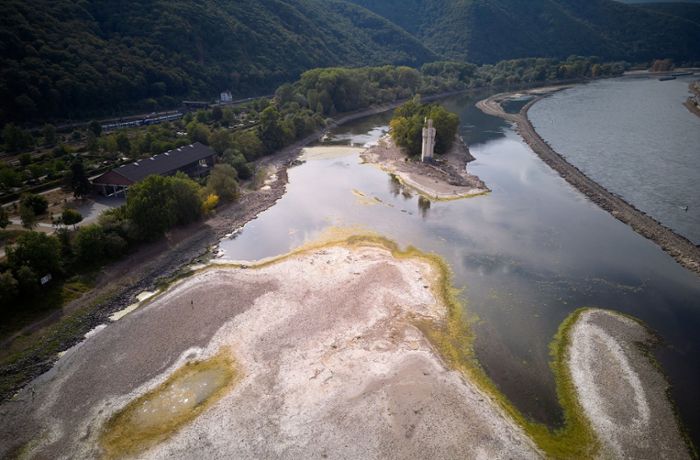 Rheinpegel sinkt weiter - neuer historischer Tiefststand