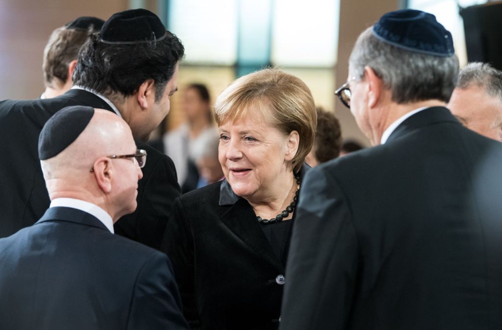 Angela Merkel bei der zentralen Gedenkveranstaltung. Foto: dpa