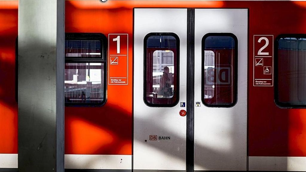 Stuttgart: Polizei sucht Zeugen zu Übergriffen im S-Bahn-Netz