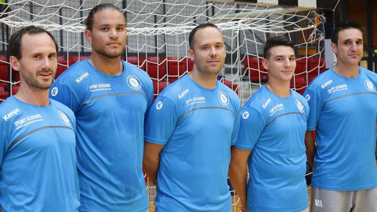  Mit seinem neuen Trainerteam und zwei seiner vier Zugänge startete Handball-Bundesligist TVB Stuttgart in die Vorbereitung. Roi Sanchez beschreibt die Verstärkungen. 
