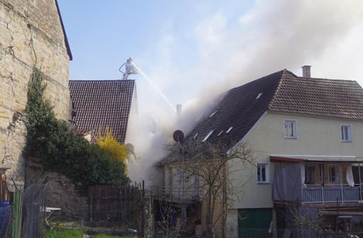 Die brennenden Häuser in der Straße „Vorstadt“ in Besigheim. Foto: 7aktuell.de/Franziska Hessenauer