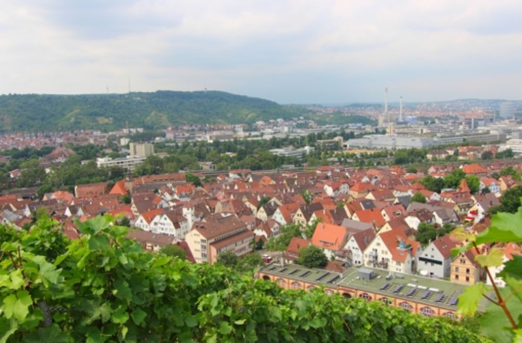 Fotoserien zeigen den Blick über den Dächern – wie hier auf die Großglocknerstraße in Untertürkheim.