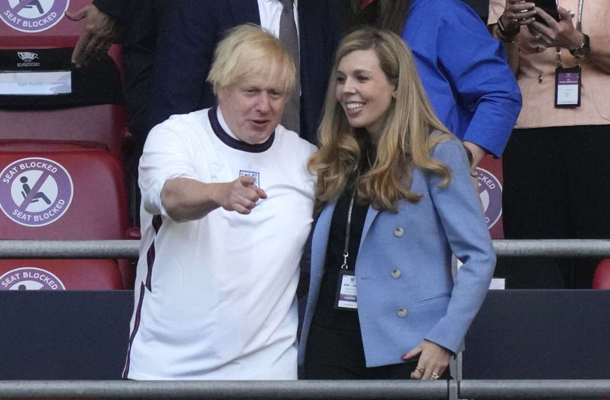 Der britische Premier Boris Johnson mit seiner Ehefrau Carri.