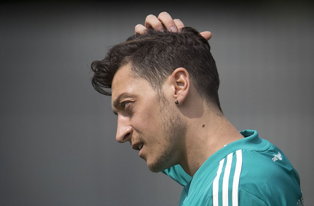 Mesut Özil tritt aus der deutschen Nationmalmannschaft zurück.