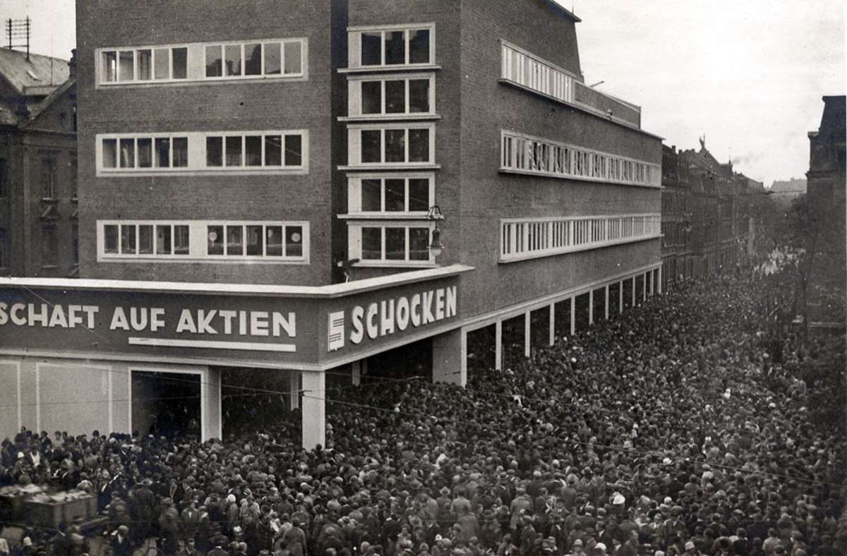 Eröffnung des Kaufhauses Schocken 1926 in Nürnberg
