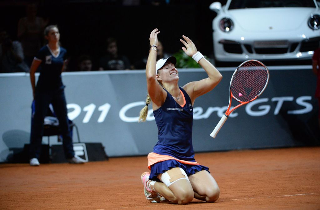 Trotz eines lädierten Oberschenkels gewinnt Angelique Kerber 2015 zum ersten Mal das WTA-Turnier in Stuttgart.