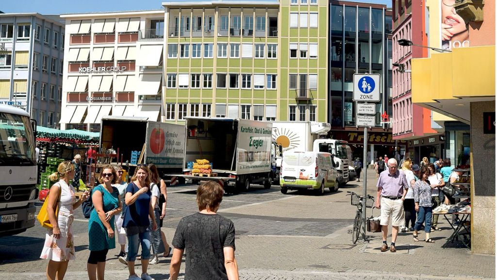 Stuttgarter Marktplatz: BUND und FDP verlangen  mehr Bäume