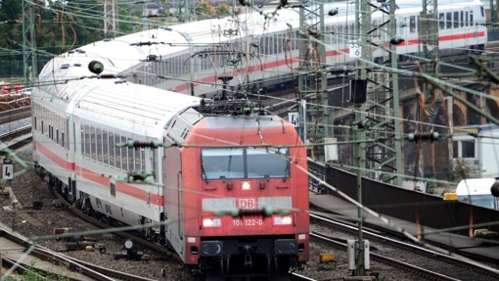 Markgröningen: Schnellbahn-Strecke komplett  gesperrt