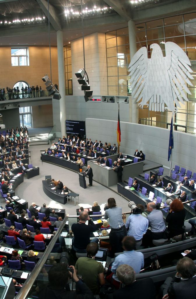 Sie gewinnt den Wahlkreis und zieht direkt in den Bundestag ein.
