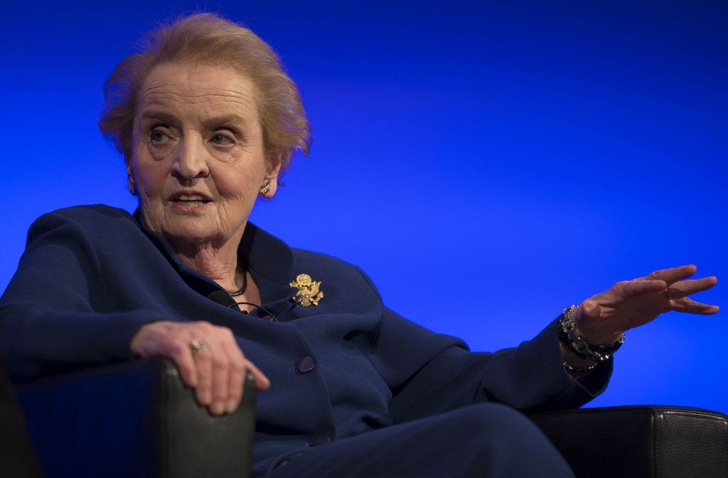 Madeleine Albright, die Grande Dame der amerikanischen Außenpolitik, sprach vor tausend Zuhörern in der Stuttgarter Liederhalle.