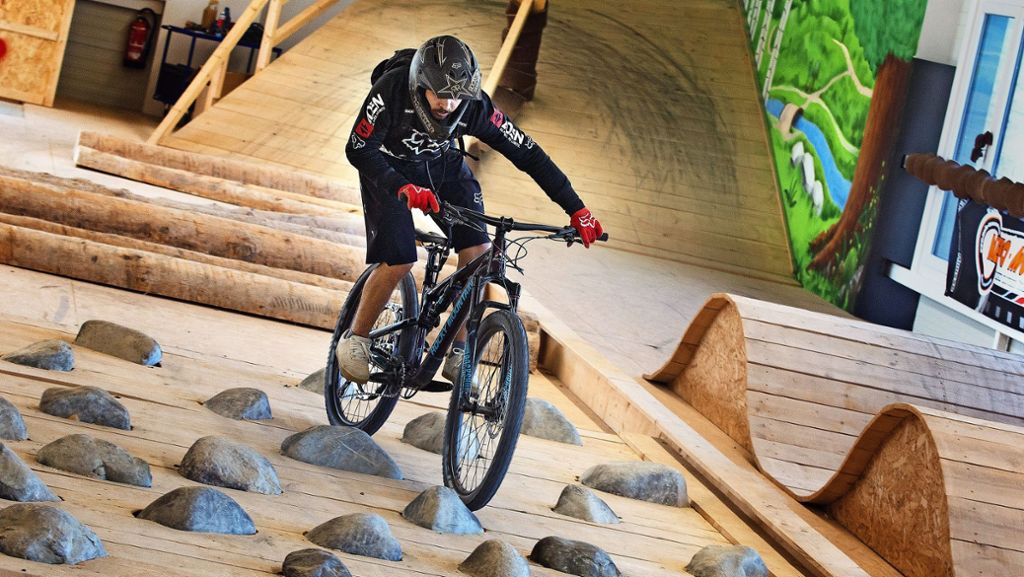Indoor-Bikepark in Wernau: Neue Trainingshalle für Biker