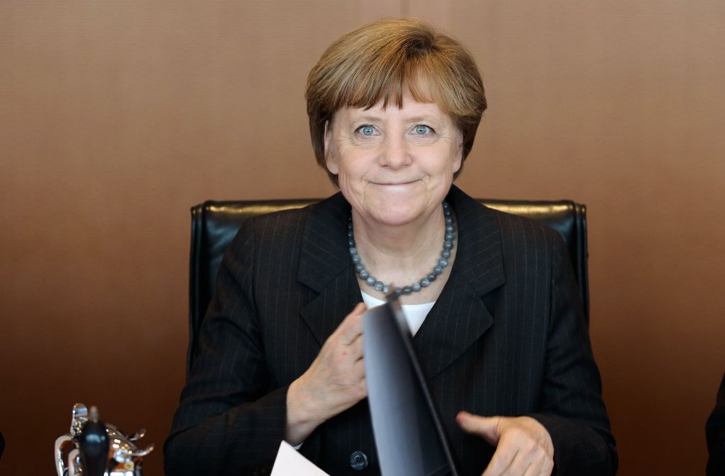 Bei den Wählern ist Angela Merkel so beliebt wie eh und je: laut einer Forsa-Umfrage (März 2015) präferieren 61 Prozent der Befragten Angela Merkel als Kanzlerin.