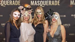 Traut man sich mit Maske beim Feiern mehr?