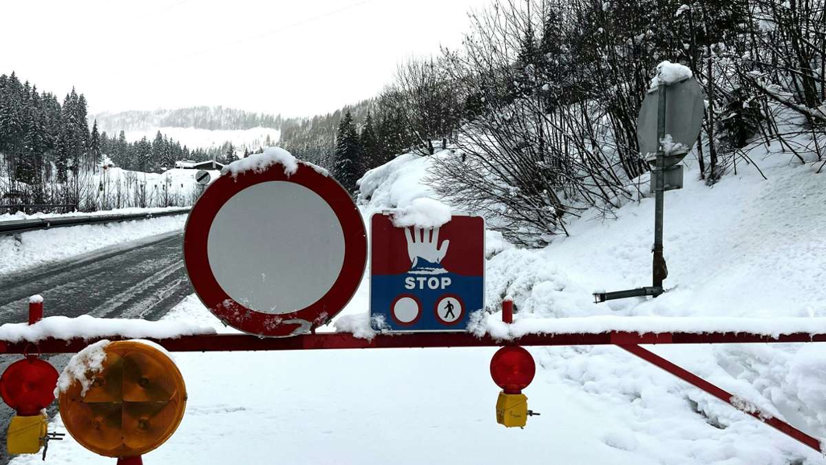 Österreich: Warnstufe vier von fünf – große Lawinengefahr nach Schneefall
