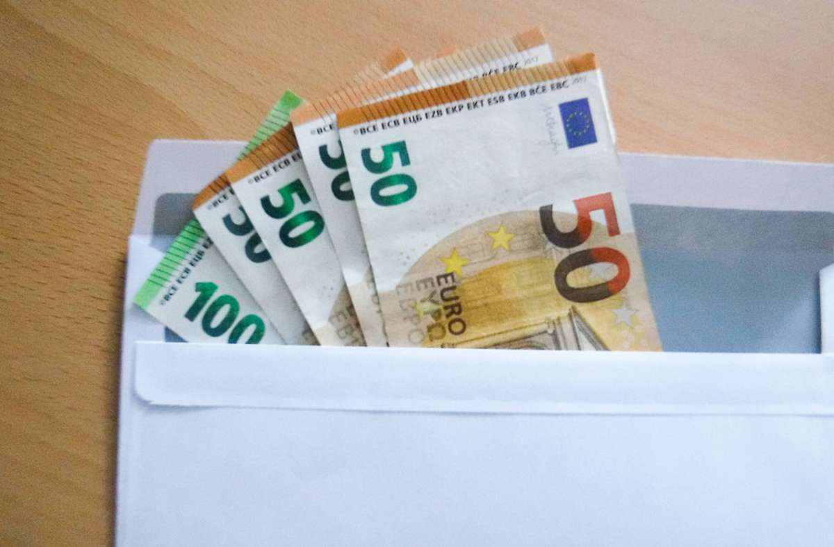 Das Geld wird im Dezember ausgezahlt (Symbolbild). Foto: IMAGO/Lobeca