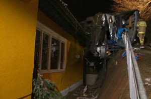Deutscher Reisebus in Österreich verunglückt – ein Toter