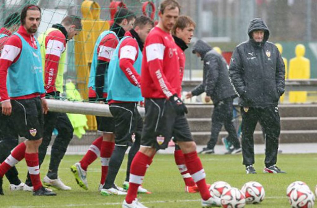 Der VfB Stuttgart hat am Montag mit der Vorbereitung auf das Spiel gegen Hertha BSC am Freitagbend begonnen.