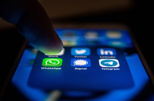 Betrug über Messengerdienste und Social Media wird häufiger. (Symbolfoto) Foto: picture alliance//Zacharie Scheurer