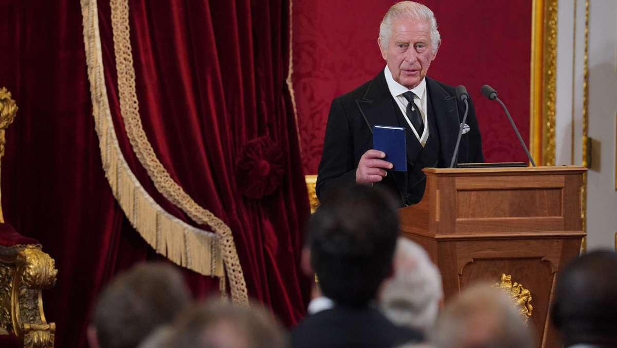 Großbritannien: Charles III. offiziell zum König ernannt