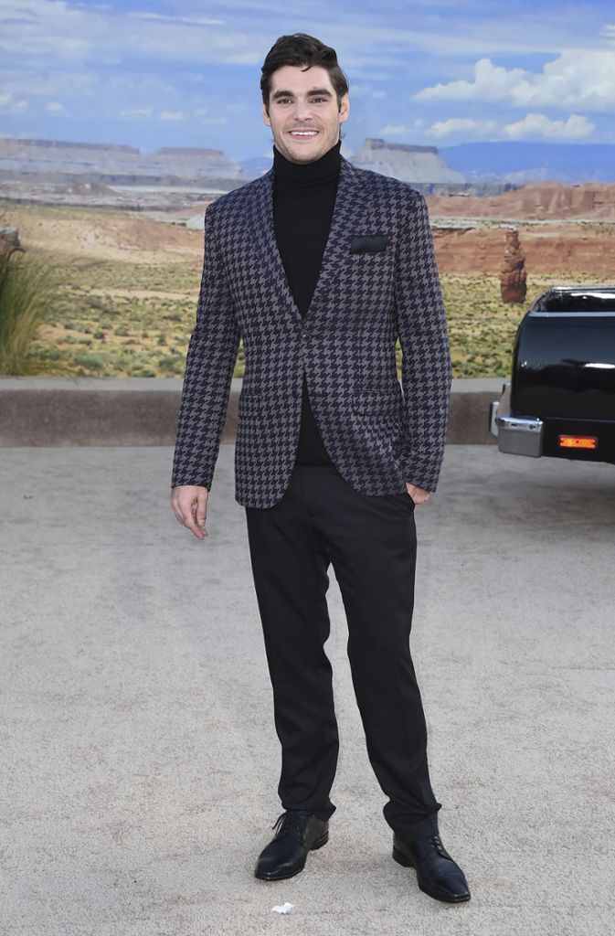 RJ Mitte wurde durch seine Rolle des Walter White Junior in „Breaking Bad“ bekannt. Neben Aaron Paul und Mike-Darsteller Jonathan Banks ist auch er in „El Camino“ auf der Leinwand zu sehen.