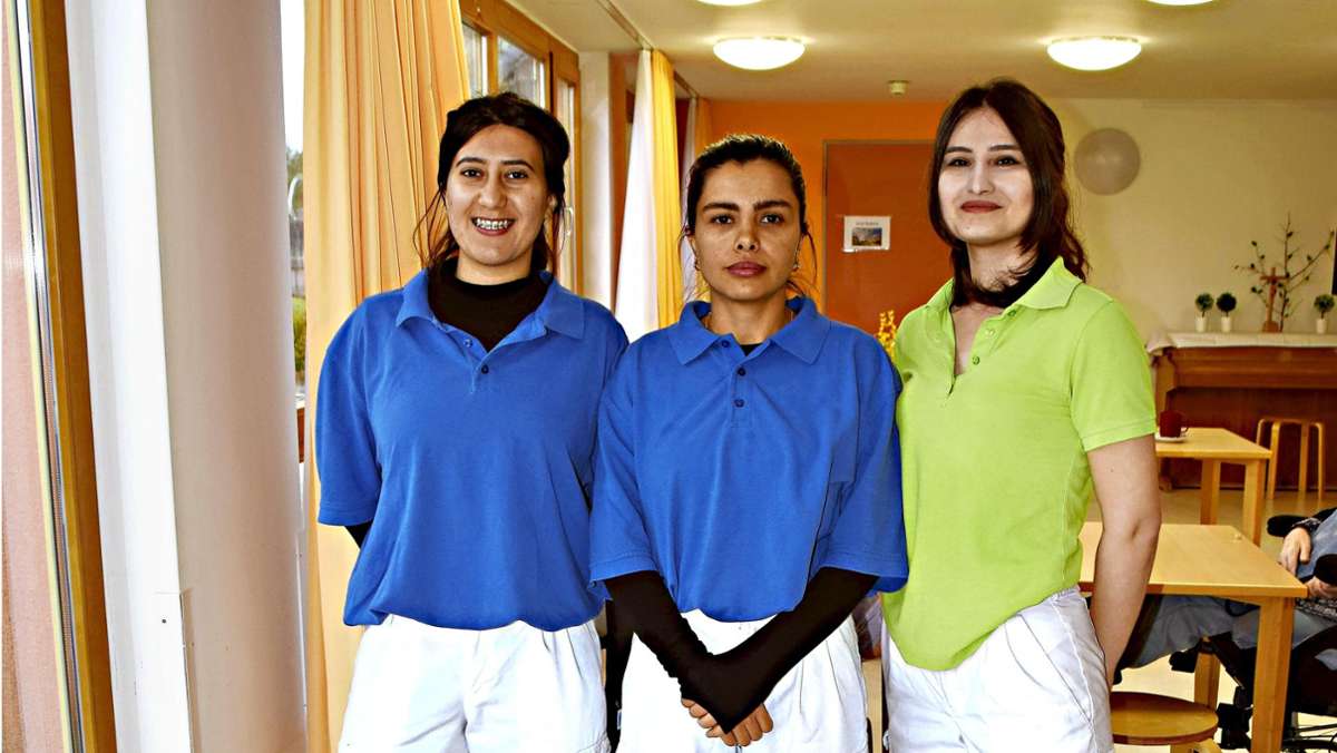 Pflege   im Rems-Murr-Kreis: Drei junge Türkinnen wollen loslegen