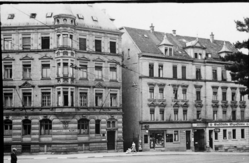 Auch diese Gebäude an der Abzweigung Olgastraße / Neue Weinsteige stehen noch.