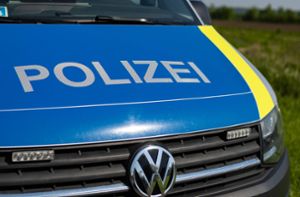 Unfall in Stuttgart-Ost: Radfahrerin landet im Gleisbereich – lebensgefährlich verletzt