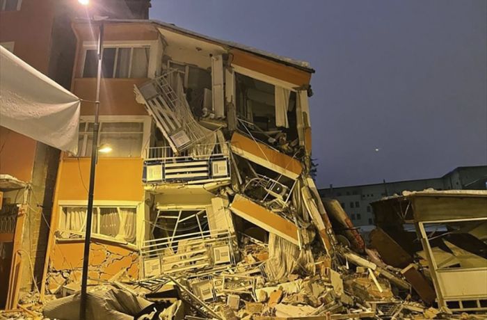Türkei und Syrien: Mehr als 3600 Tote nach schweren Erdbeben