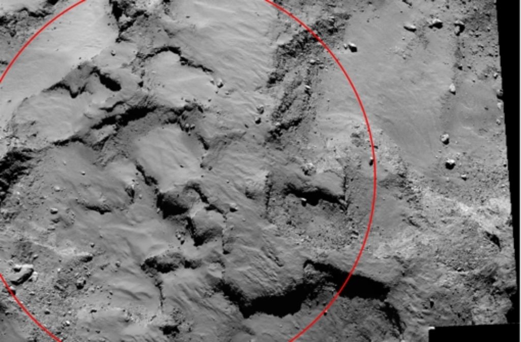 Genau wo der Roboter Philae aufkommen wird, lässt sich nicht vorhersagen. Wenn alles gut geht, dann landet er irgendwo innerhalb des roten Kreises. Der Landeplatz wird Agilkia genannt. So heißt die Insel im Nil, auf der die Tempelanlage von Philae heute steht.