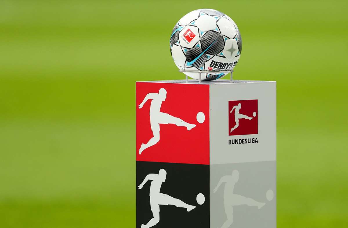 12. März: Die Fußball-Bundesliga und die zweite Liga setzen ihren Spielbetrieb wegen der Corona-Pandemie aus. Auch die Handball- und die Basketball-Bundesliga gehen in die Zwangspause. Die USA beschließen ein 30-tägiges Einreiseverbot für Europäer.