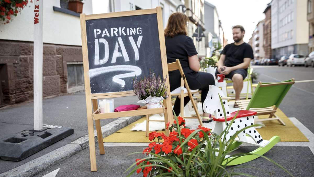 Parking Day in Stuttgart: Warum heute auf einigen Parkplätzen keine Autos stehen