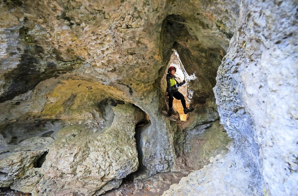 Höhlenforscher: In Lenning können große und kleine Höhlenforscher in der Gustav-Jakob-Höhle auf Entdeckungstour gehen.